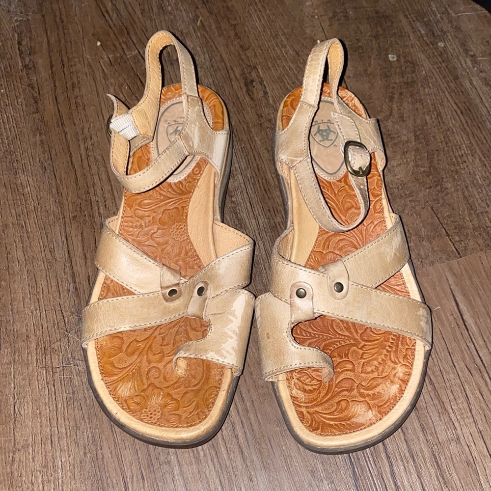 Ariat leather sandals. Great condition. Very sturdy. Adjustable ankle strap. 7.5